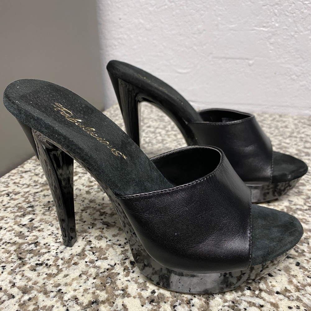 Platform Sandals by Pleaser Fabulicious Black Patent Size 7
